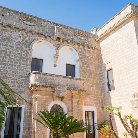 Romasi Bed & Breakfast 4*