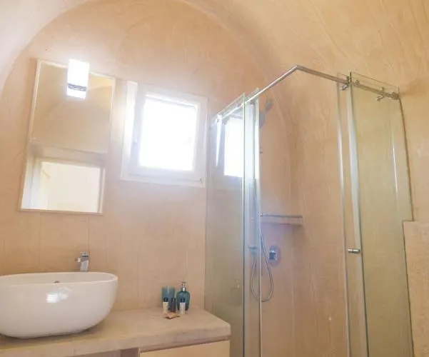 B&B Romasi 레우카