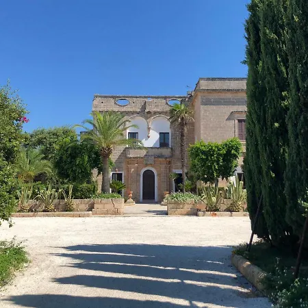 Romasi Bed & Breakfast *